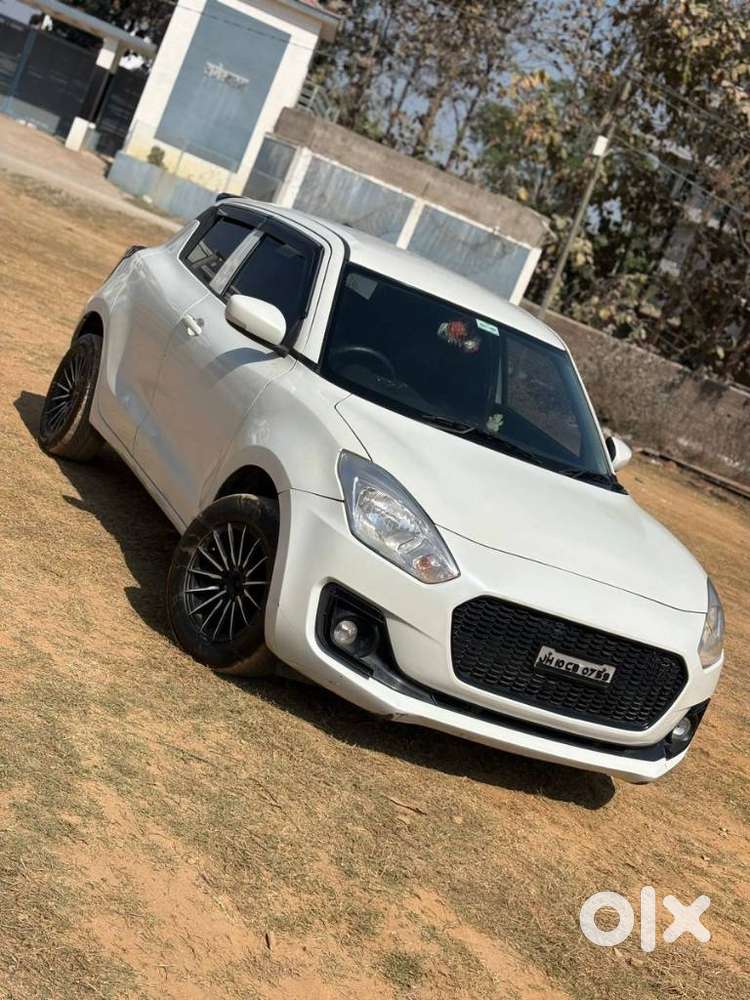 Maruti Suzuki Swift Vxi + Manual, 2020, Petrol