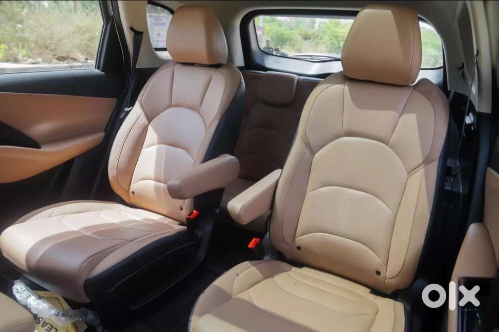 Mg Hector Plus Sharp Pro 1.5 Turbo Petrol Cvt 6 Str, 2026, Petrol
