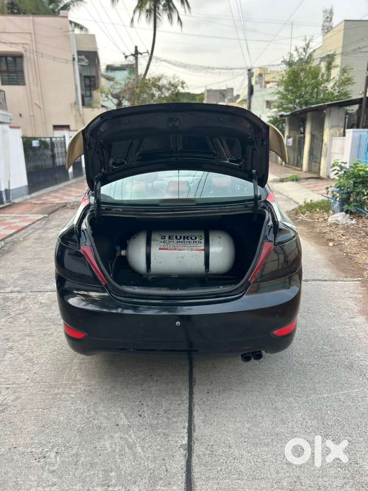 Verna Fludic Sx1.6. Petrol And Cng 2012