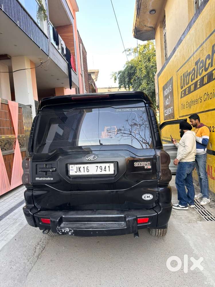 Mahindra Scorpio Classic 2015