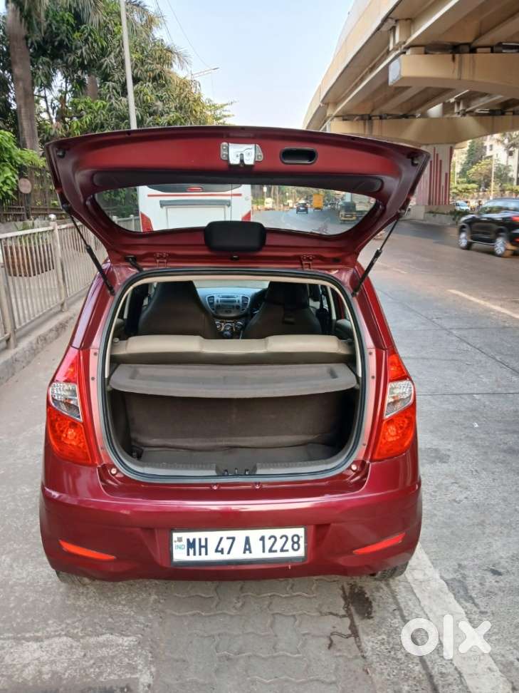 Hyundai I10 Sportz, 2015, Petrol