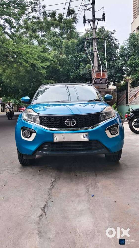 Tata Nexon 1.2 Revotron Xza Plus Dualtone, 2018