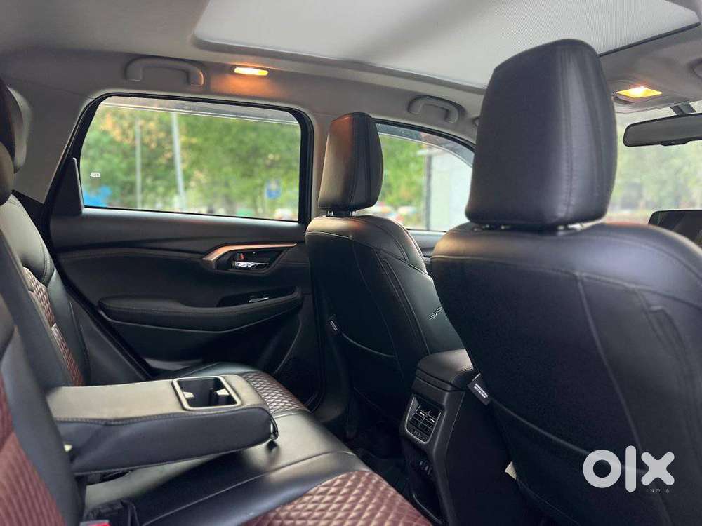 Maruti Suzuki Grand Vitara 1.5 Zeta Smart Hybrid At, 2024, Petrol