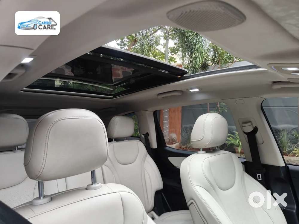 Mahindra Xuv700 2.2 Ax 7 Diesel At Luxury Pack Str Awd, 2022, Diesel
