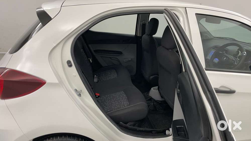 Tata Tiago Xe, 2021, Petrol