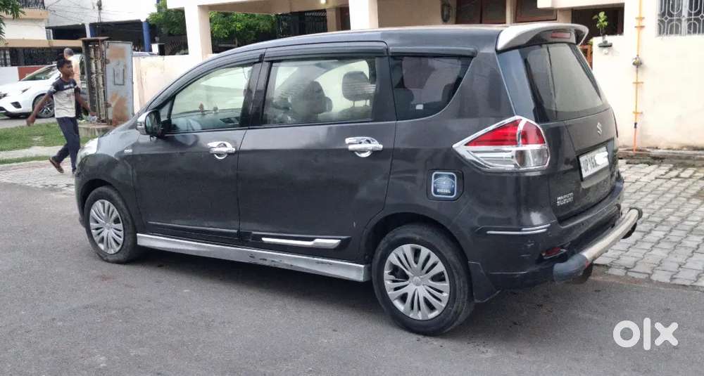 Maruti Suzuki Ertiga 2015 Variant