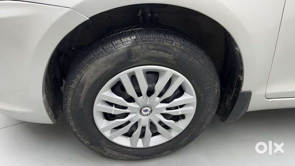 Maruti Suzuki Swift Dzire 1.3 Vxi, 2015, Petrol