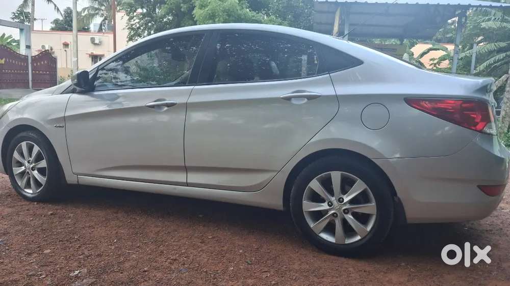 Hyundai Fluidic Verna 2013 Diesel 70000 Km Driven