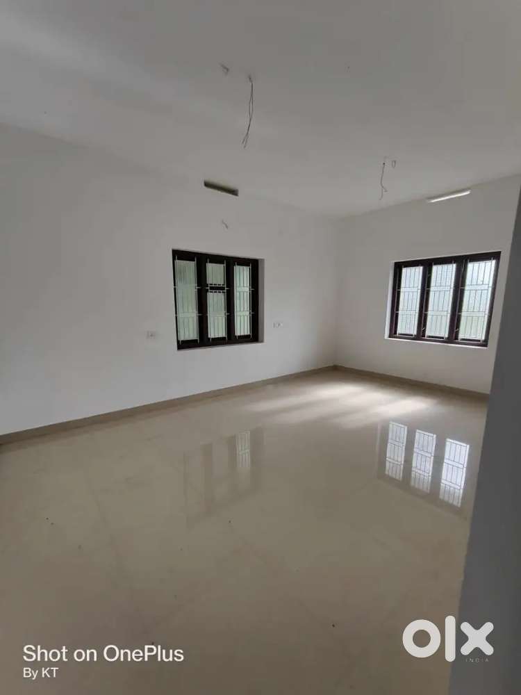 9.75 Cent 4 BHK House for Sale Near Sasthamangalam School For Sale