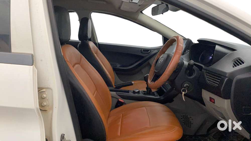 Tata Nexon 1.2 Revotron Xe, 2018, Petrol