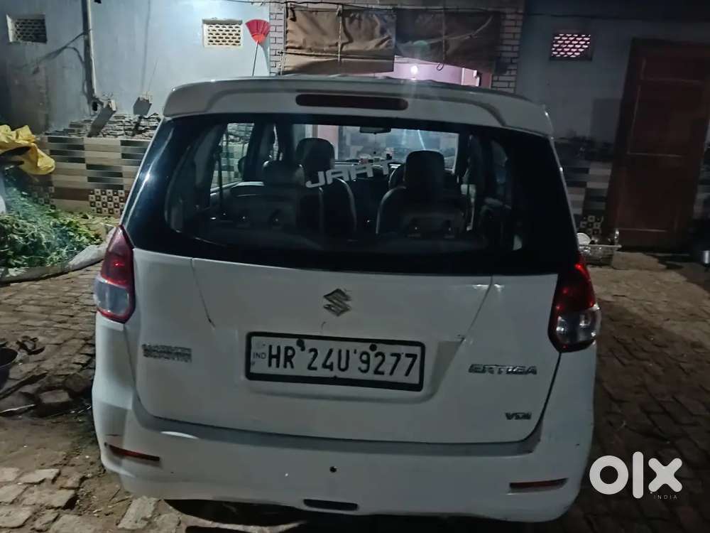 Maruti Suzuki Ertiga 2015 Diesel 128000 Km Driven