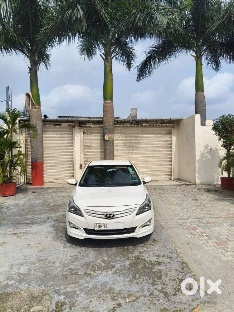 Hyundai Verna Fluidic 1.6 Vtvt Sx, 2015, Petrol