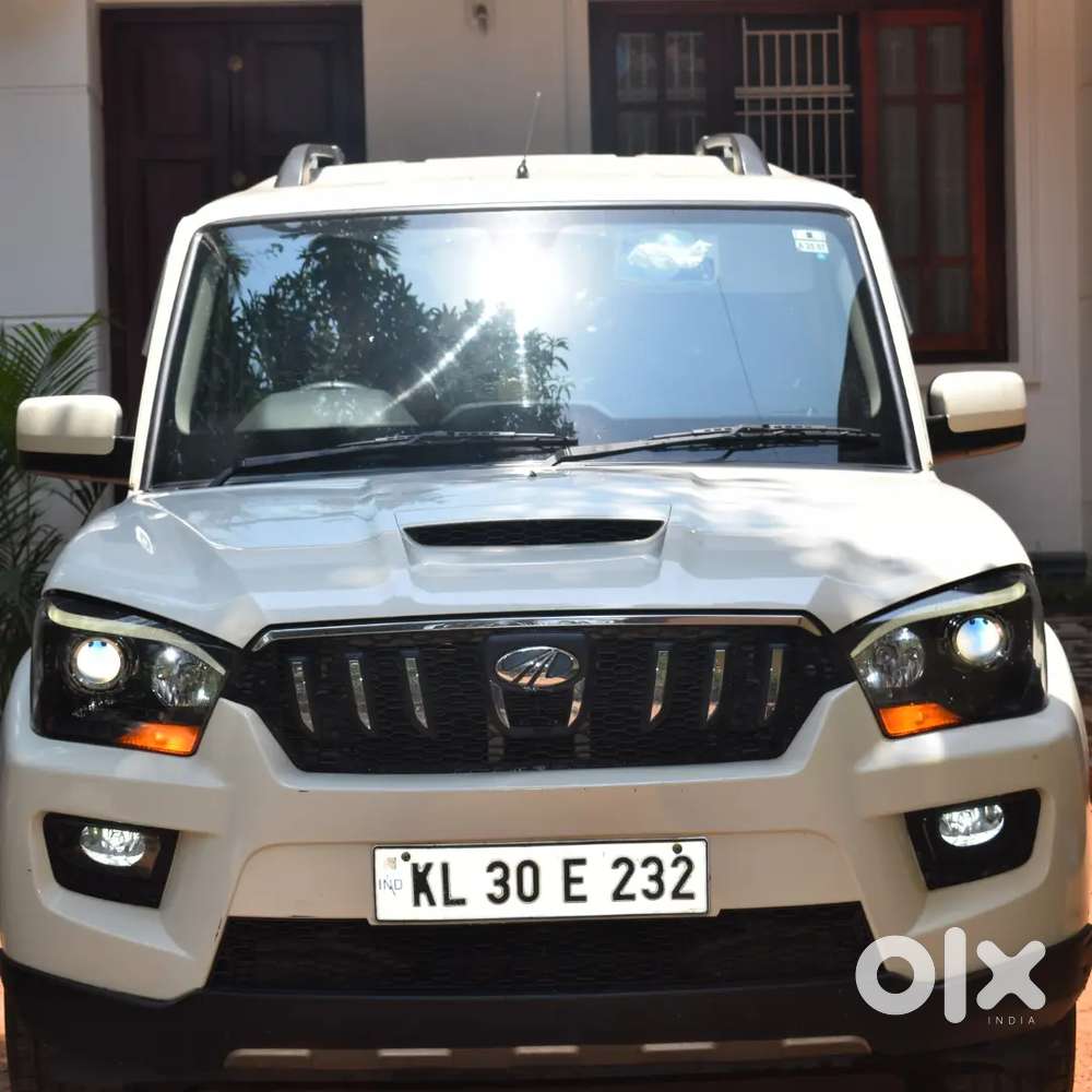 Well Maintained Scorpio Automatic Full Option Service History Avilable