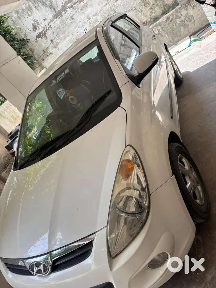Hyundai I20 Active 2011 Diesel 120000 Km Driven