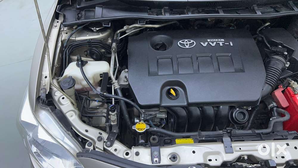 Toyota Corolla Altis 1.8 J, 2013, Petrol