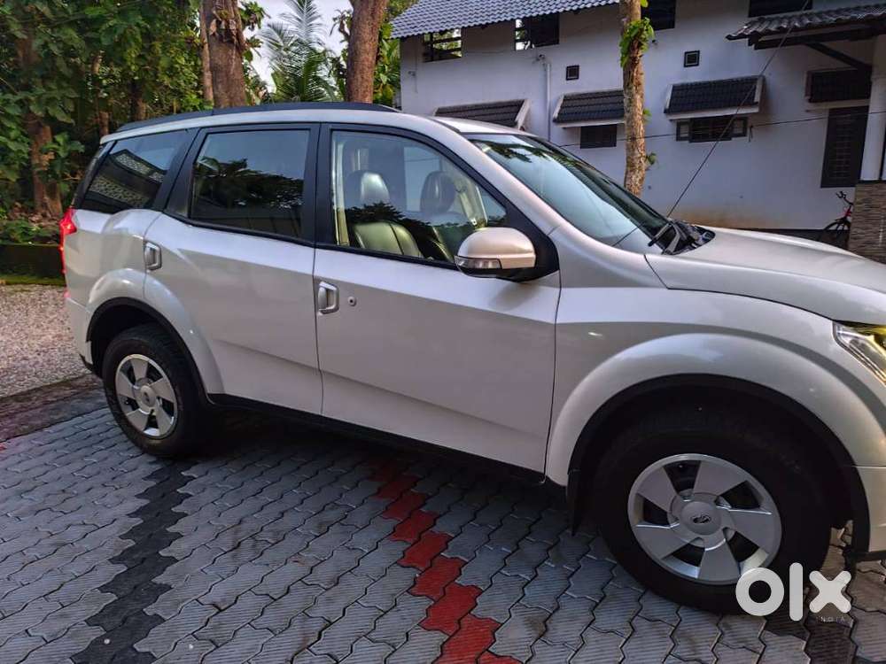Mahindra Xuv500 2016 Diesel 133000 Km Driven