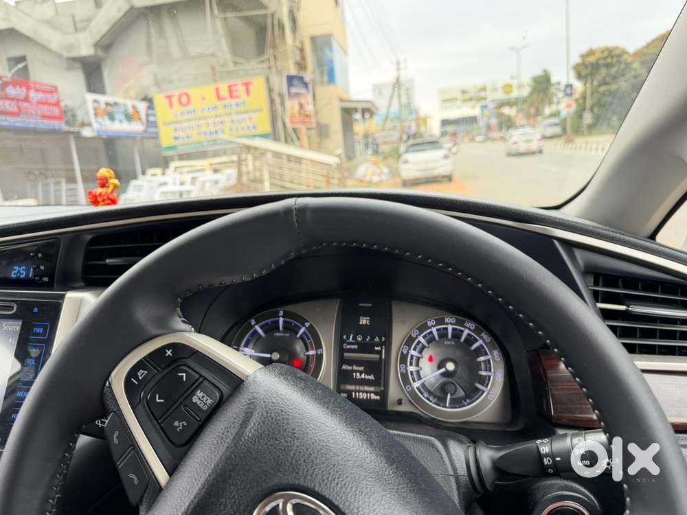 Toyota Innova Crysta 2019