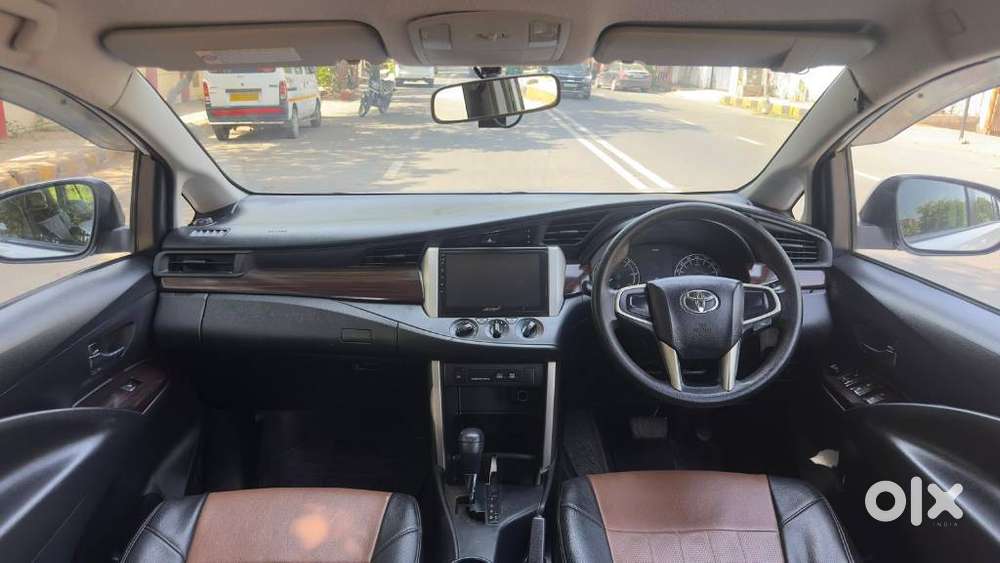 Toyota Innova Crysta 2.8 Gx At, 2016, Diesel