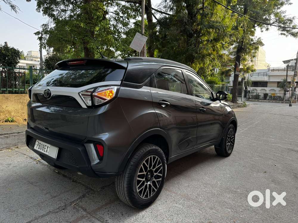 Tata Nexon 1.2 Revotron Xm (s), 2022, Diesel