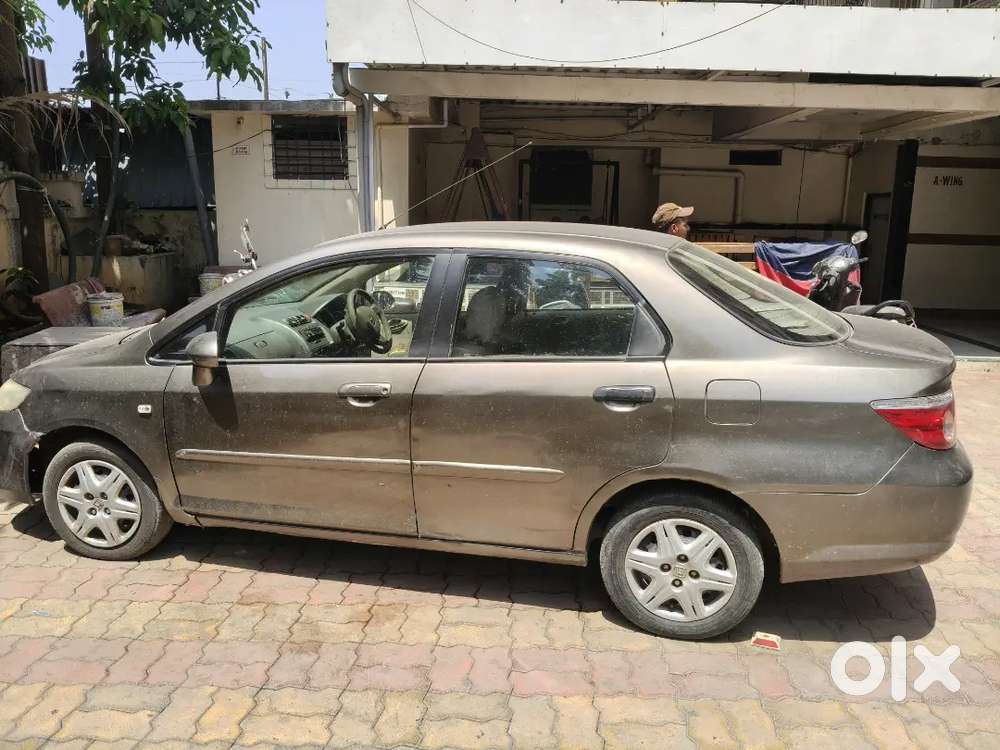 Honda City Zx Manual Cng 
Cng Registrar Rc Valid Till 2029 With Paper.