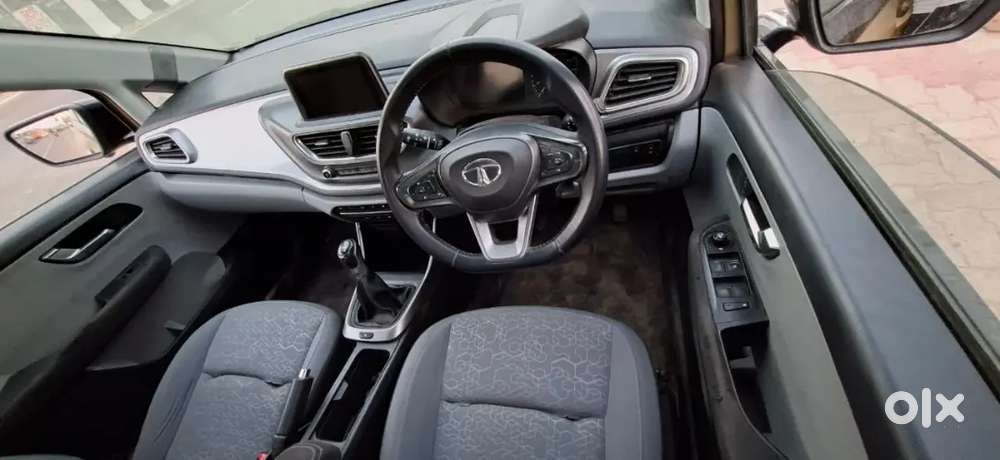 Tata Altroz 2020 Petrol 64000 Km Driven