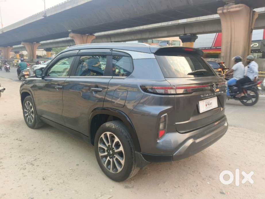 Maruti Suzuki Grand Vitara 1.5 Alpha Smart Hybrid At, 2023, Petrol