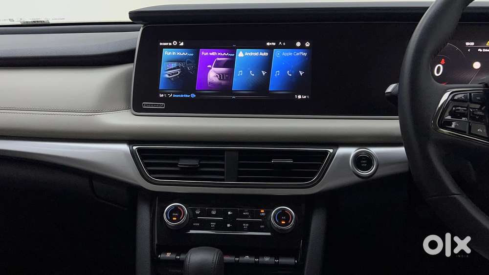 Mahindra Xuv700 2.0 Ax 7 Petrol At Str, 2024, Petrol