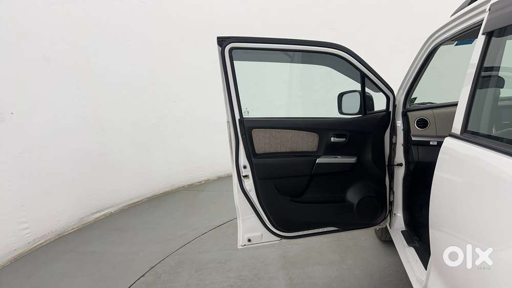 Maruti Suzuki Wagon R 1.0 Vxi Amt, 2016, Petrol