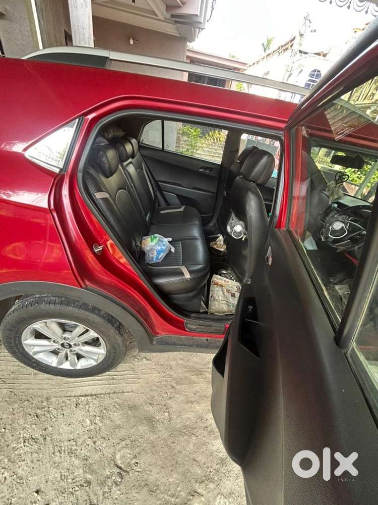 Well-maintained Hyundai Creta Sx (automatic) - Red Beauty