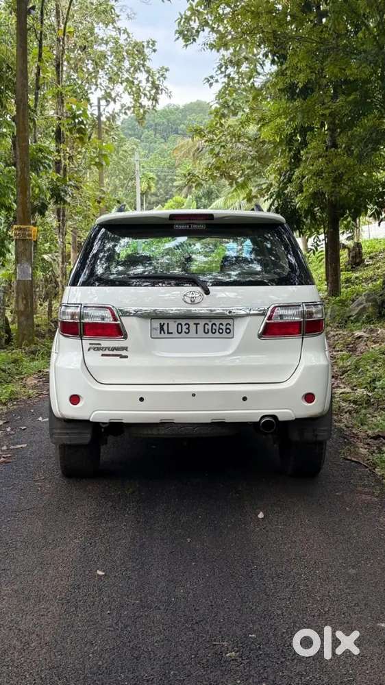 Toyota Fortuner 2010 Diesel