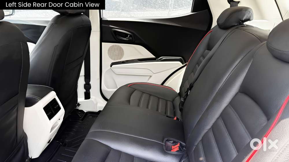 Mahindra Xuv 3xo Mx1 Pm Mt, 2024, Petrol