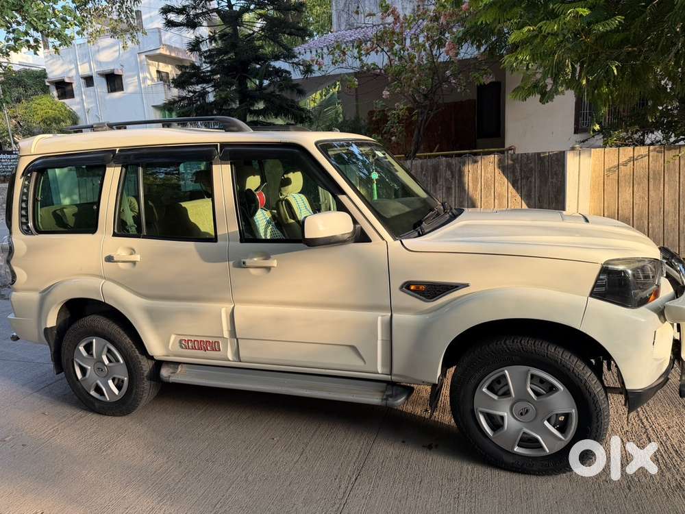 Mahindra Scorpio M-hawk Engine October 2015 Model S4 9 Seater