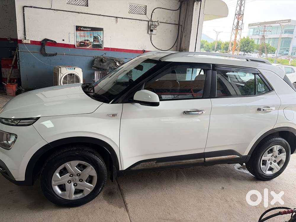 Hyundai Venue 2020 Petrol Good Condition