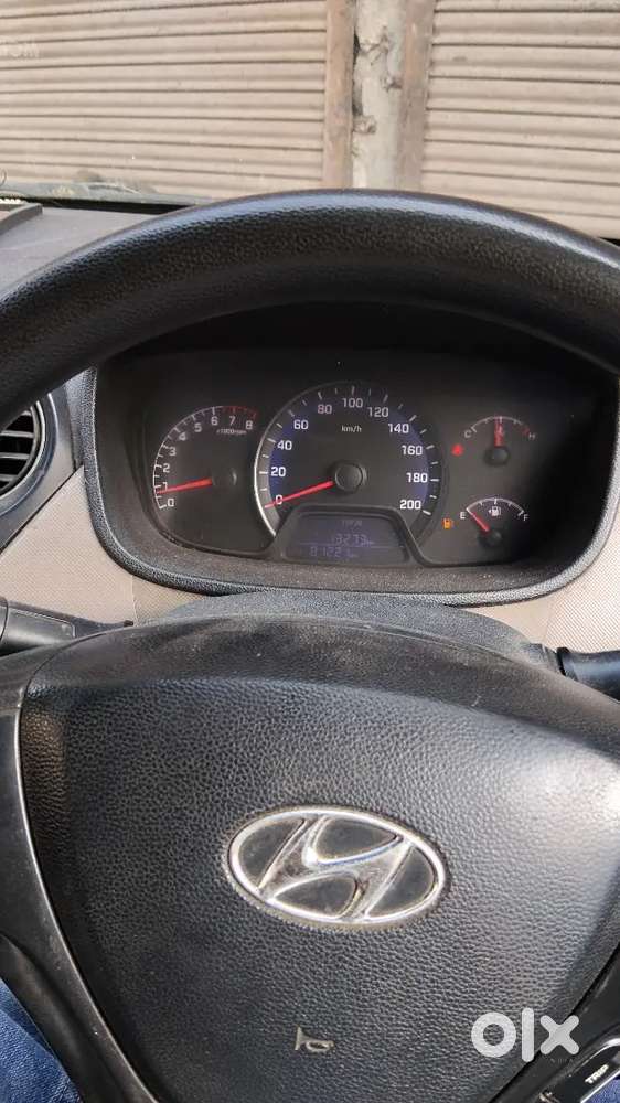 Hyundai Xcent 2016 Variant Cng On Paper 81000km 3rd Owner