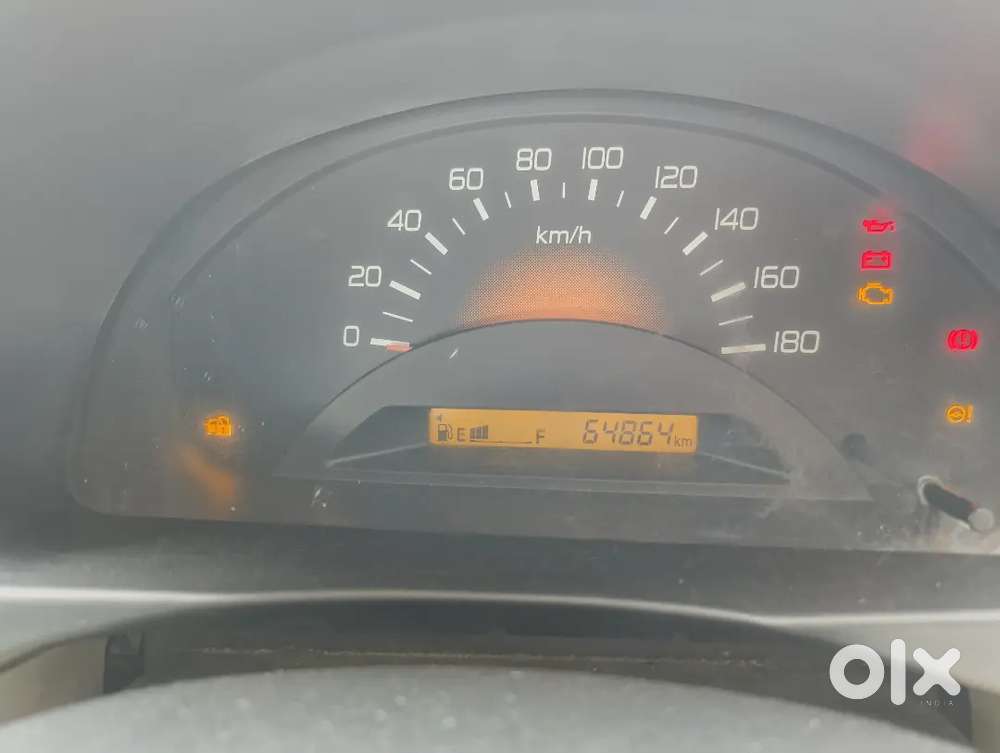 Maruti Suzuki Wagon R Lxi 2014 Neat Condition Front Tyre 90%