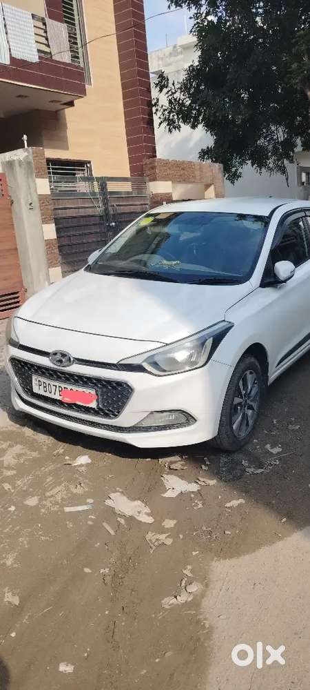 Hyundai I20 2017 Petrol 82000 Km Driven