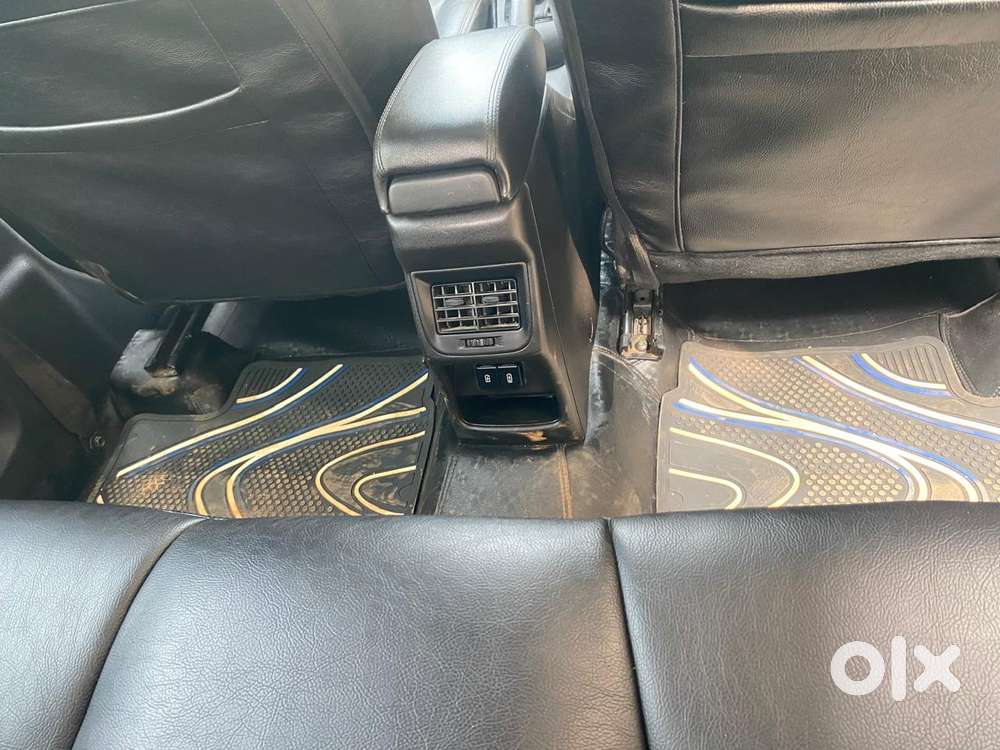 Toyota Glanza 1.2 V Amt, 2023, Petrol