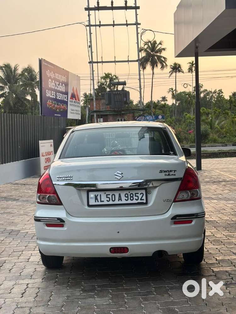 Maruti Suzuki Swift Dzire 2011