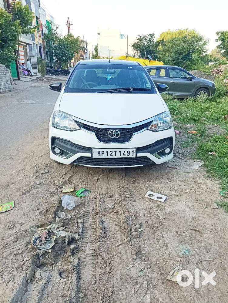 Toyota Etios डीज़ल 2015