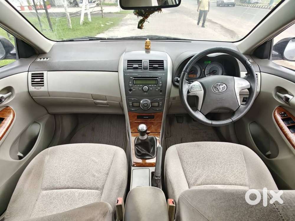 Toyota Corolla Altis G, 2010, Petrol