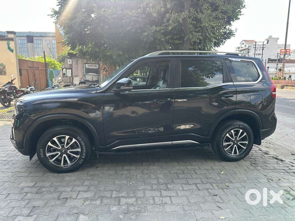 Mahindra Scorpio N Z6 Diesel At 2wd 7 Str, 2023, Diesel