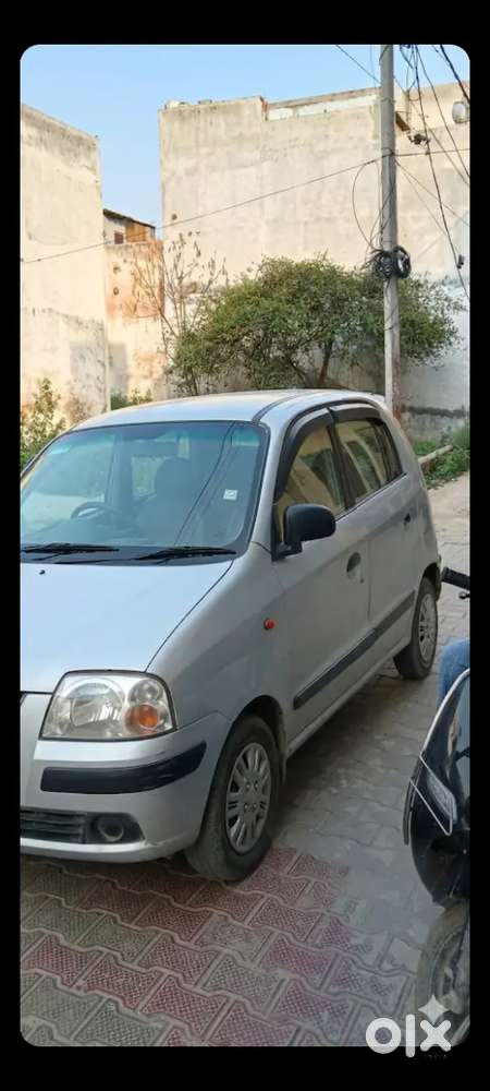 Santro Car Hai Bilkul Ok H Engane Se Or Body Se Bhout Bdya Hai