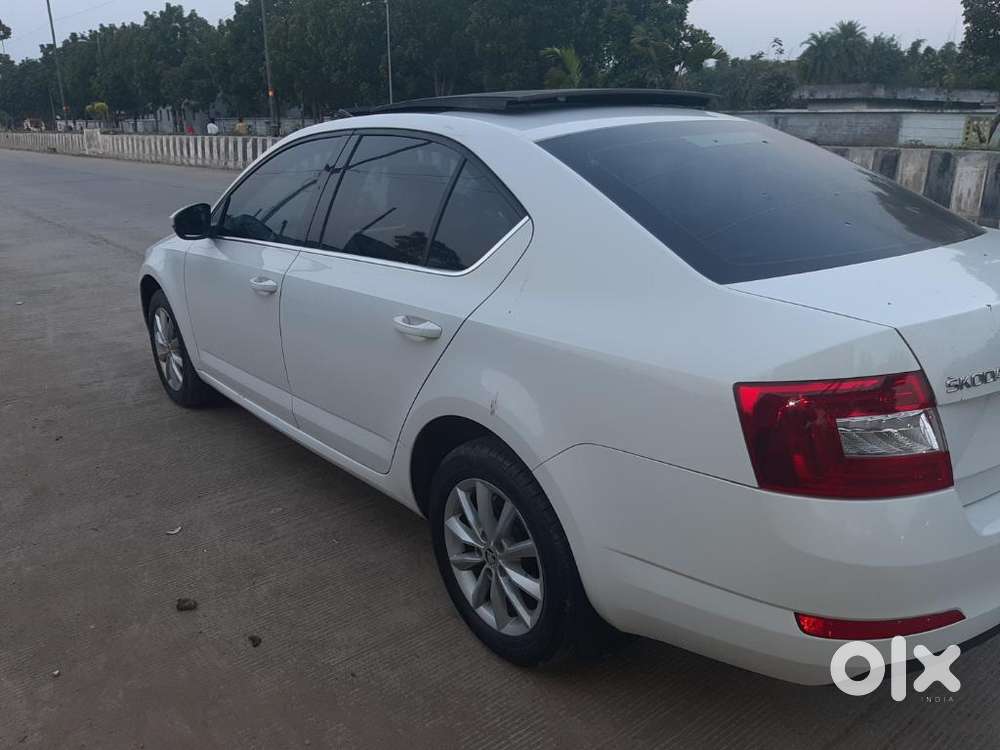 Skoda Octavia Elegance 2.0 Tdi Cr Automatic, 2015, Diesel