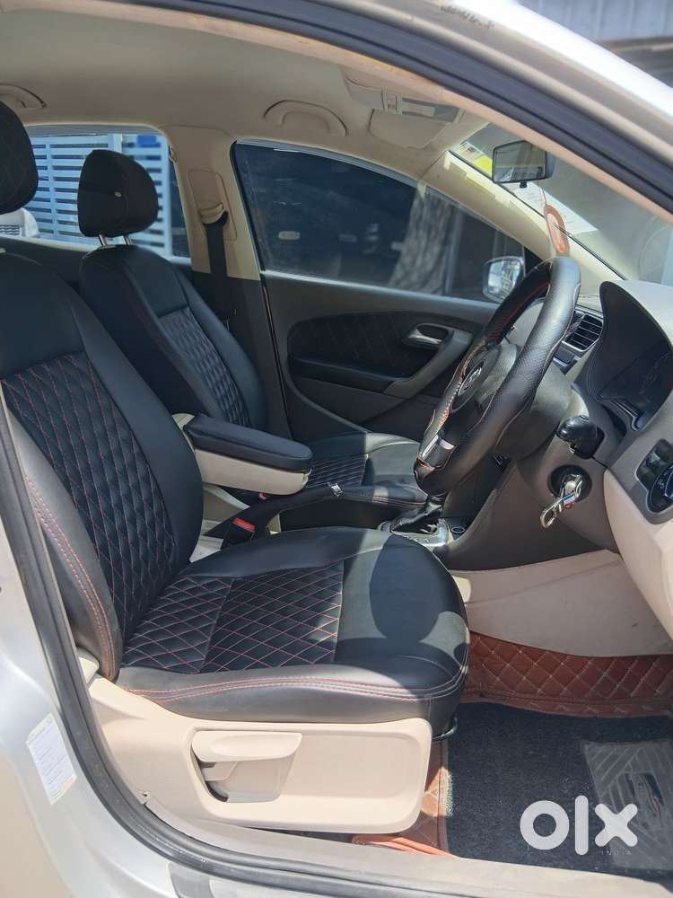 Volkswagen Vento 2010-2013 Petrol Highline, 2011, Petrol