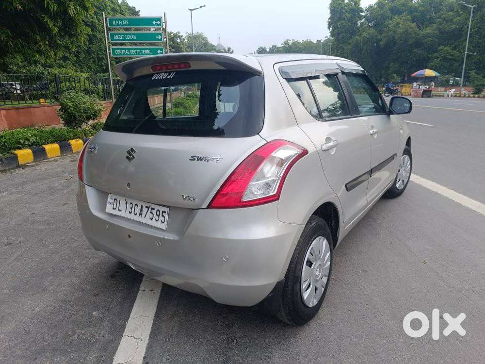 Maruti Suzuki Swift Lxi Optional-o, 2013, Petrol