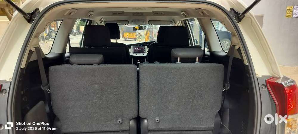 Toyota Innova Crysta 2.4 G Mt 7 Str, 2022, Diesel