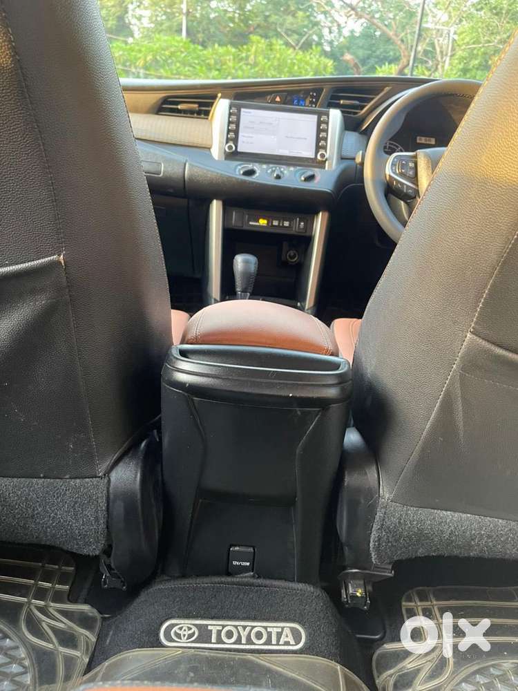 Toyota Innova Crysta [2020-ongoing] 2.4 Gx At 7 Str, 2022, Diesel