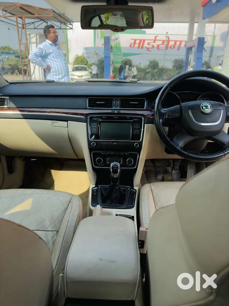 Skoda Superb, 2011, Petrol