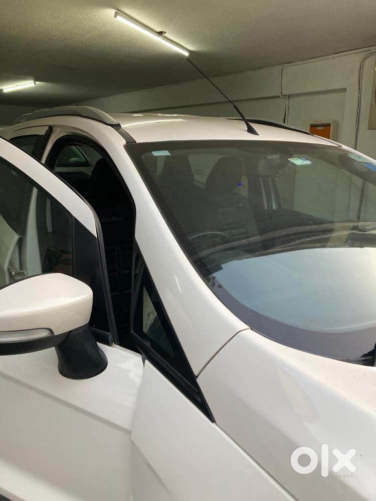 Ford Ecosport 2015 Petrol 51950 Km Driven