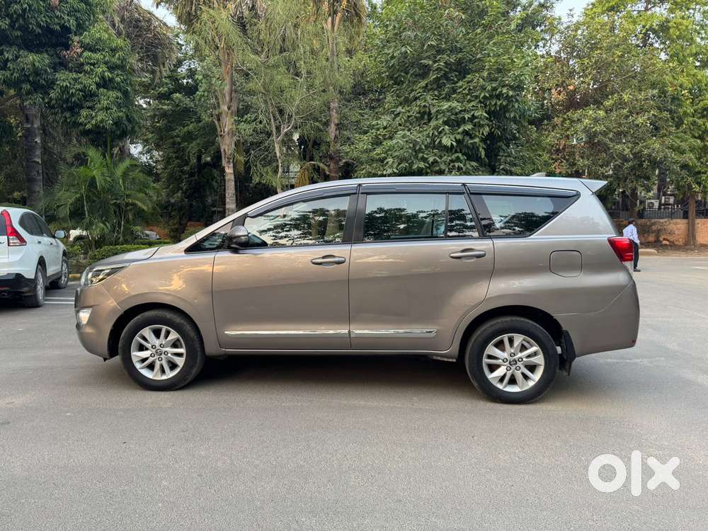 Toyota Innova Crysta 2.4 G Mt, 2019, Diesel
